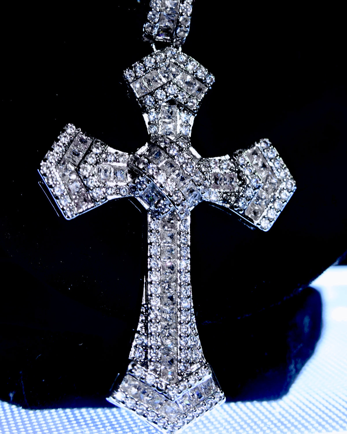 Baguette Cross Pendant - White Gold