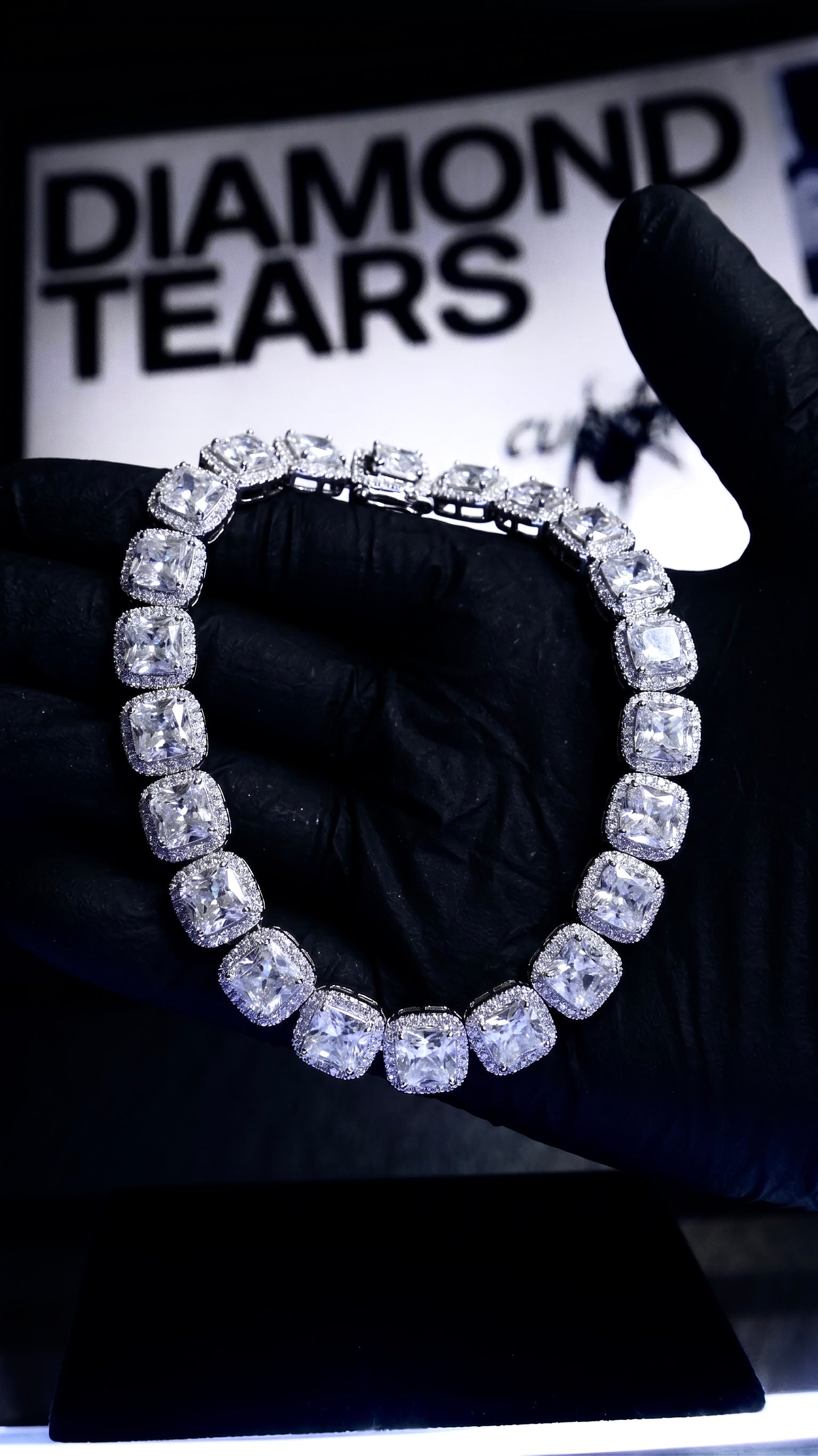 10mm Baguette Cluster Tennis Bracelet - White Gold