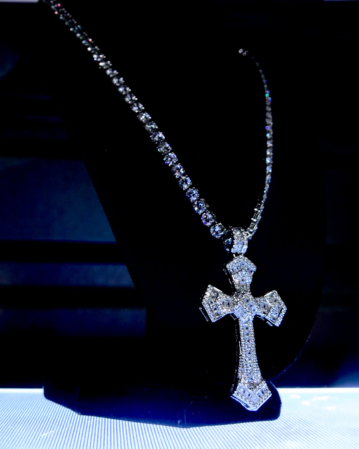 Baguette Cross Pendant - White Gold