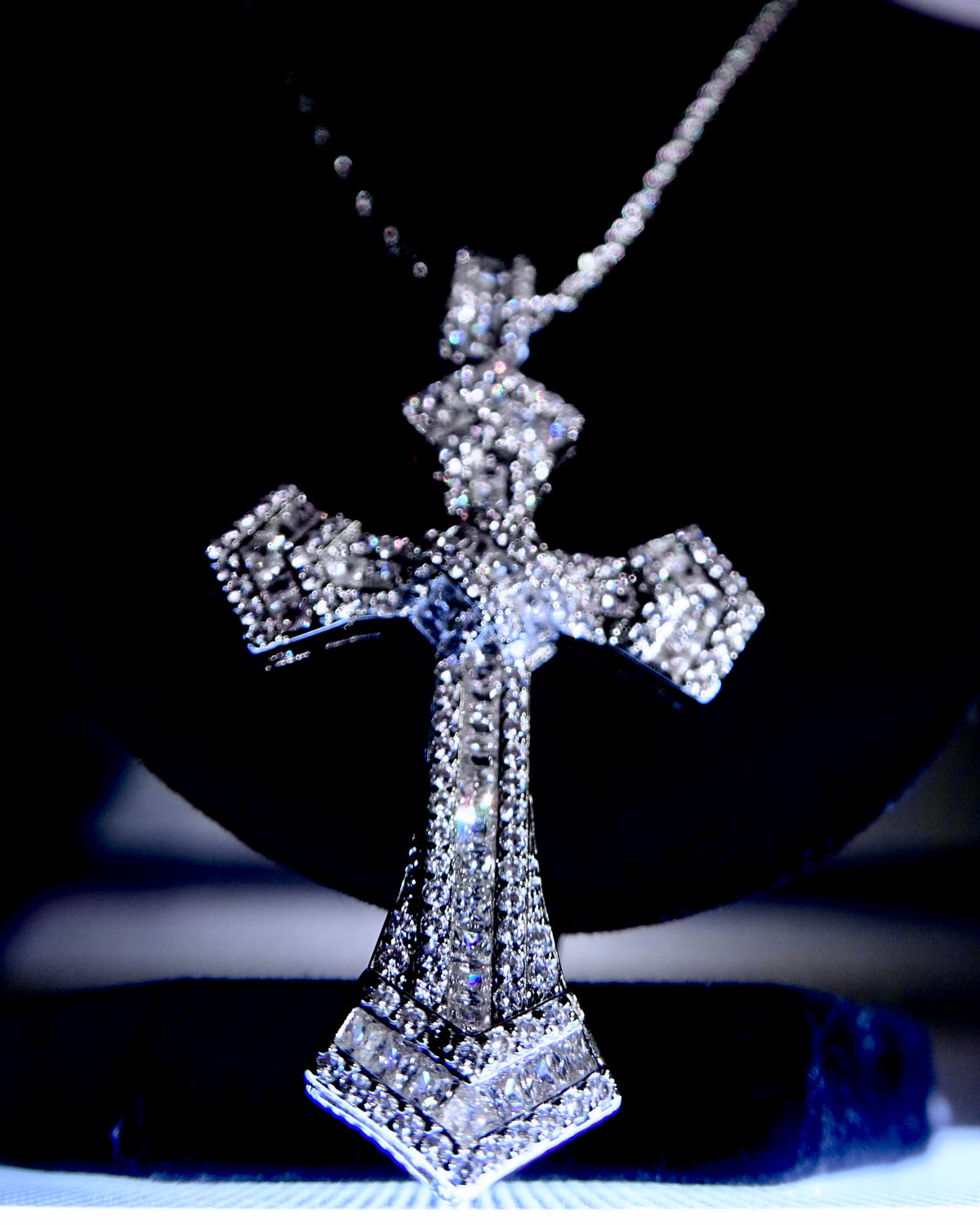 Baguette Cross Pendant - White Gold