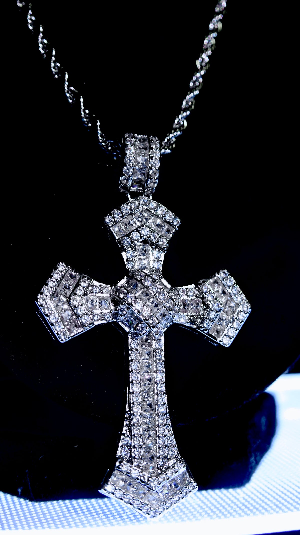 Baguette Cross Pendant - White Gold